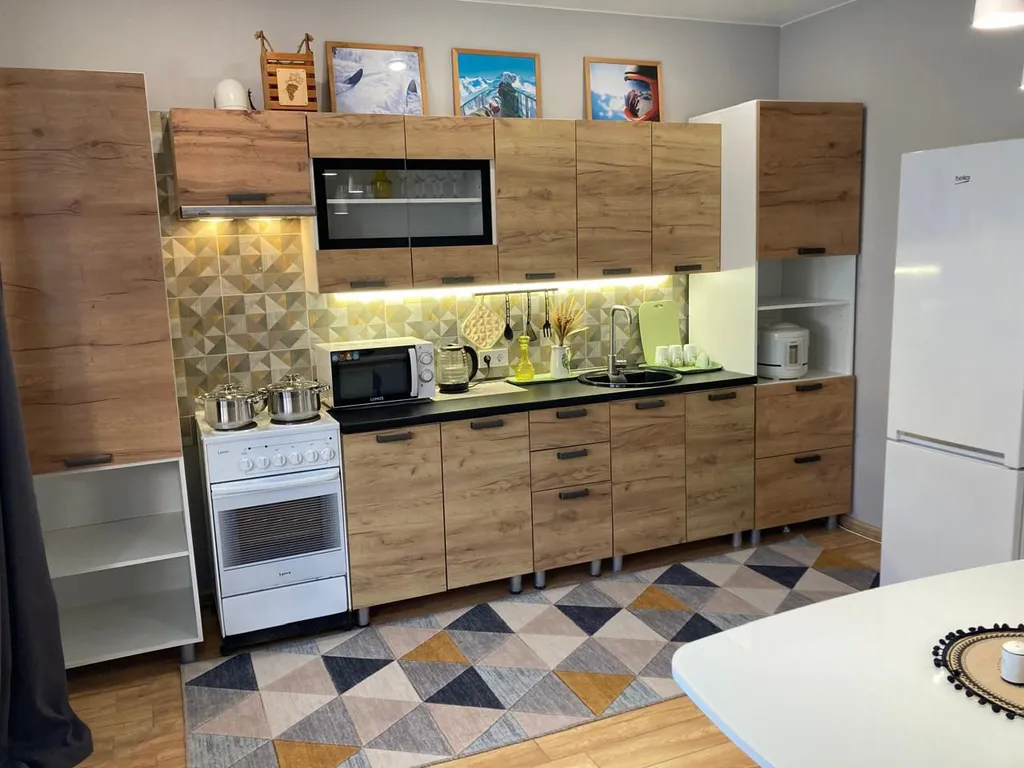 Дом с видом на море и горы