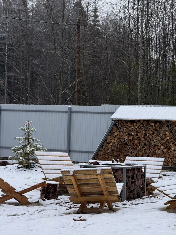 Уютный треугольный Ромашковый дом.