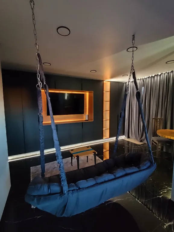 Уютная студия в центре города с террасой