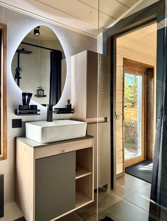 Уютный дом с чаном