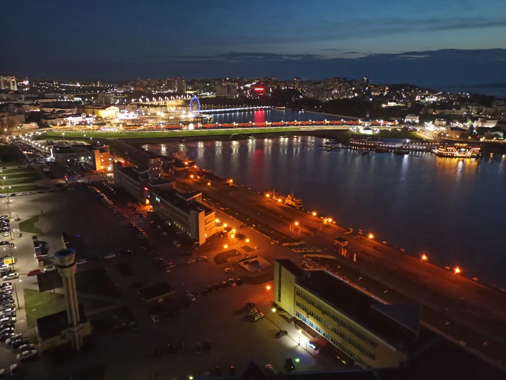 Элитная евродвушка с дизайнерским ремонтом на берегу реки Волга