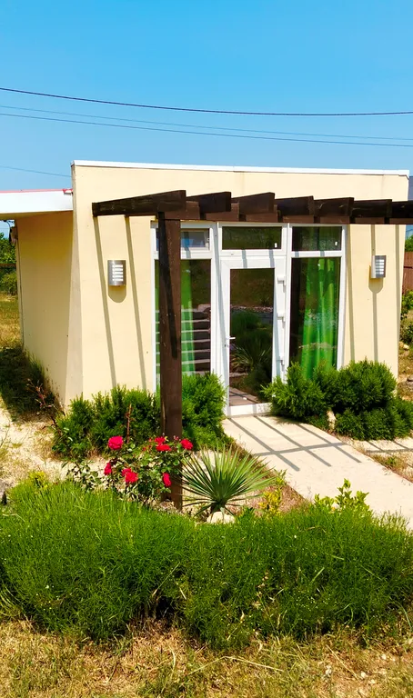 Коттедж Отдельный современный домик на своём участке — аренда посуточно в Севастополь