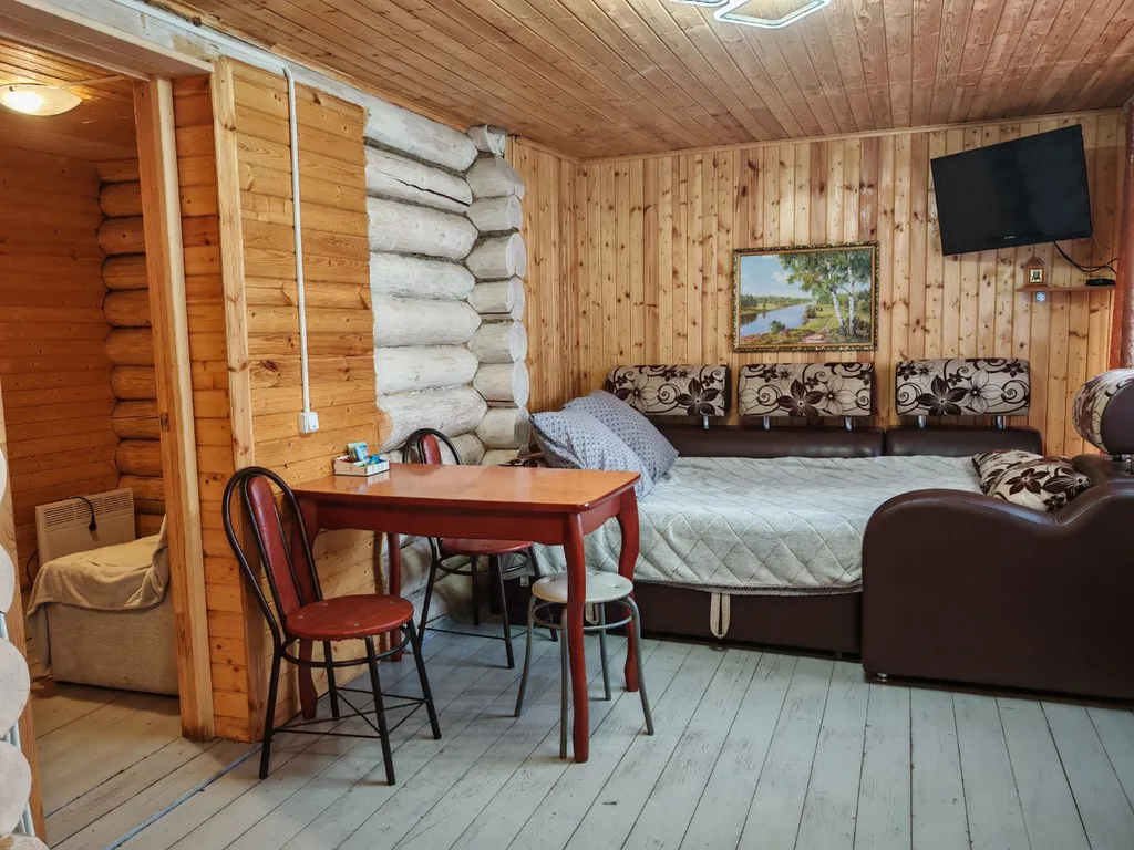 Коттедж Номер на Селигере у озера в сосновом бору — Турбаза Чайка