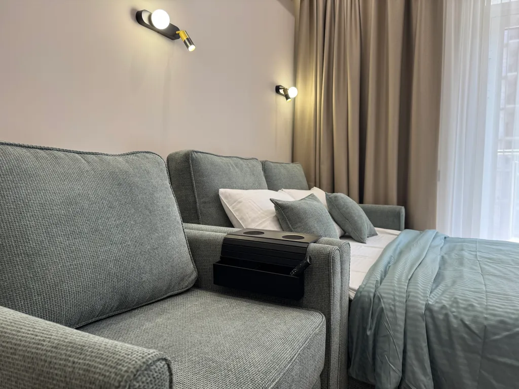 Апартамент с балконом