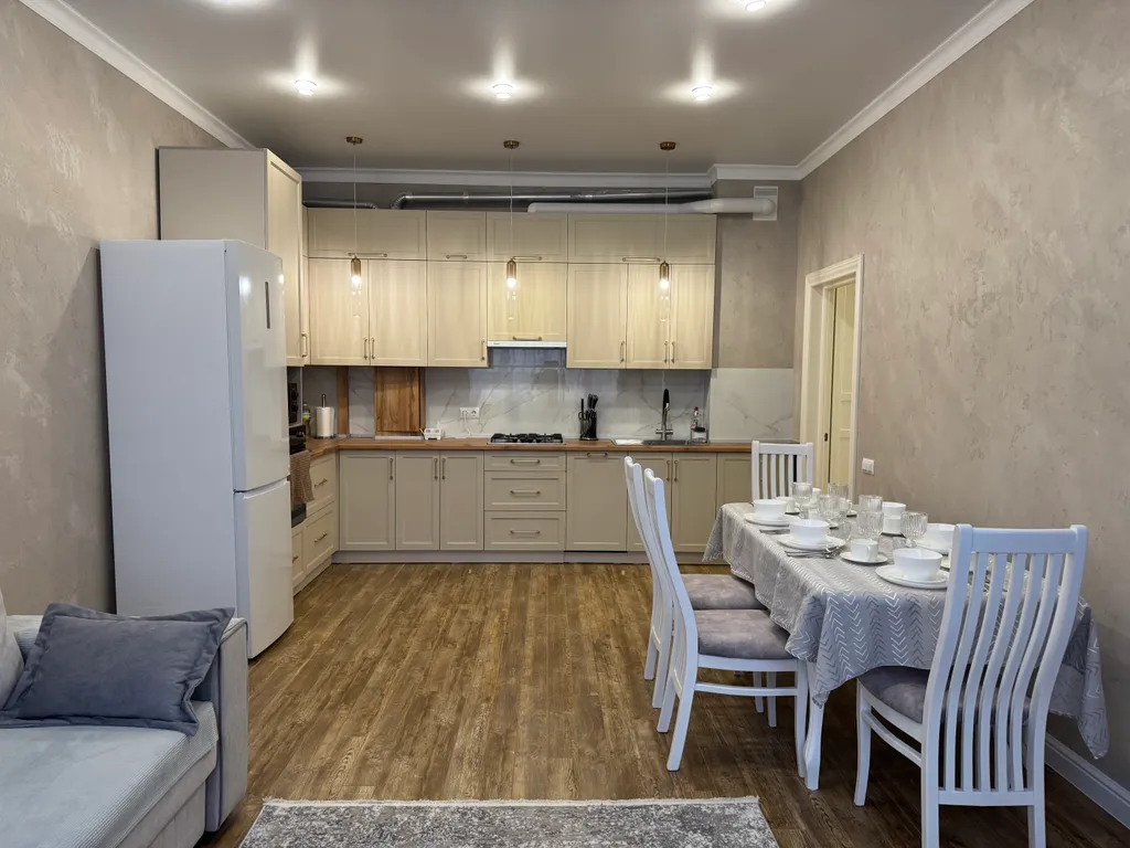 Уютная квартира в курортной зоне напротив парка Победы