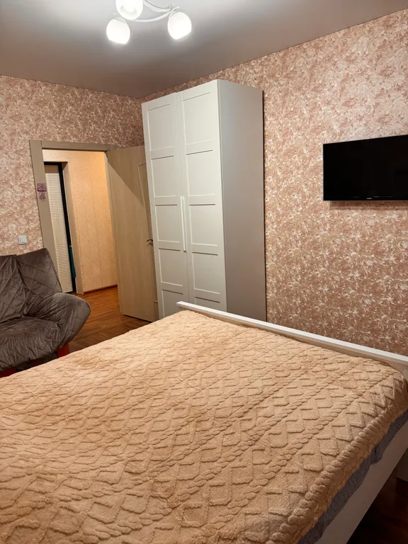 Омск Кировский у ТЦ Мега