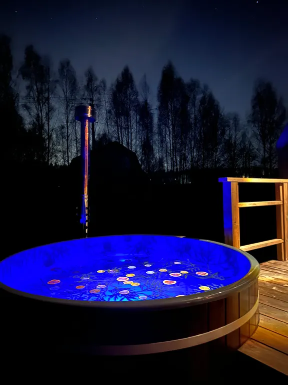 Уютный дом Афрейм с террасой и купелью