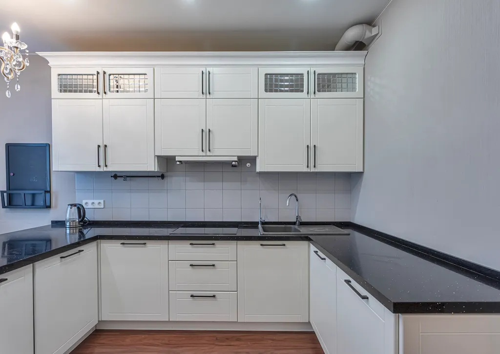 Большая квартира с видом на море