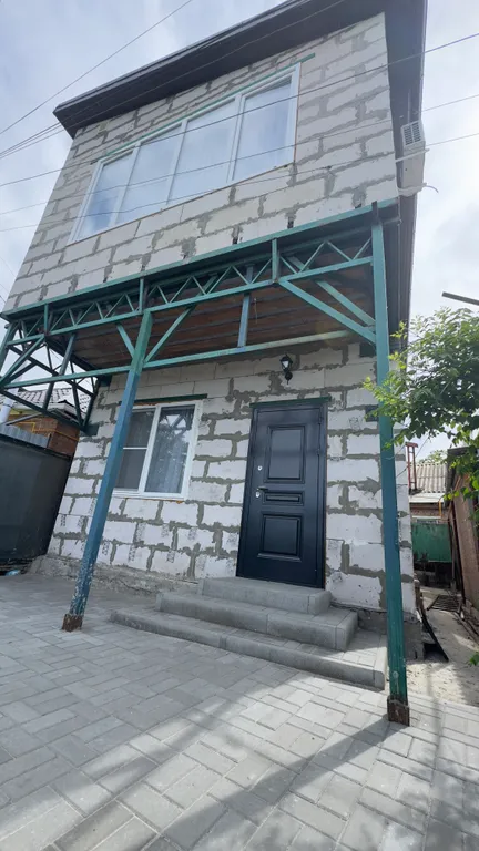 Уютный дом в самой центре города