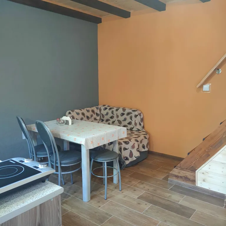 Таунхаус на 2 квартиры около моря