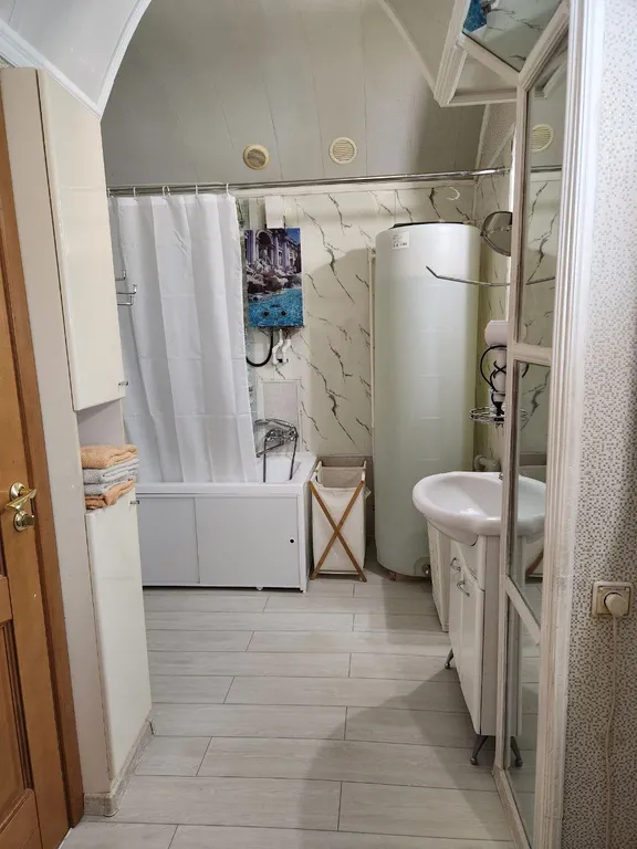 Просторная квартира в центре у моря