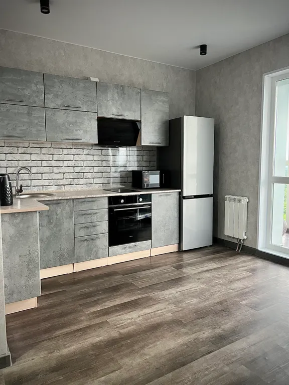 Стильная, просторная студия 50 оттенков серого