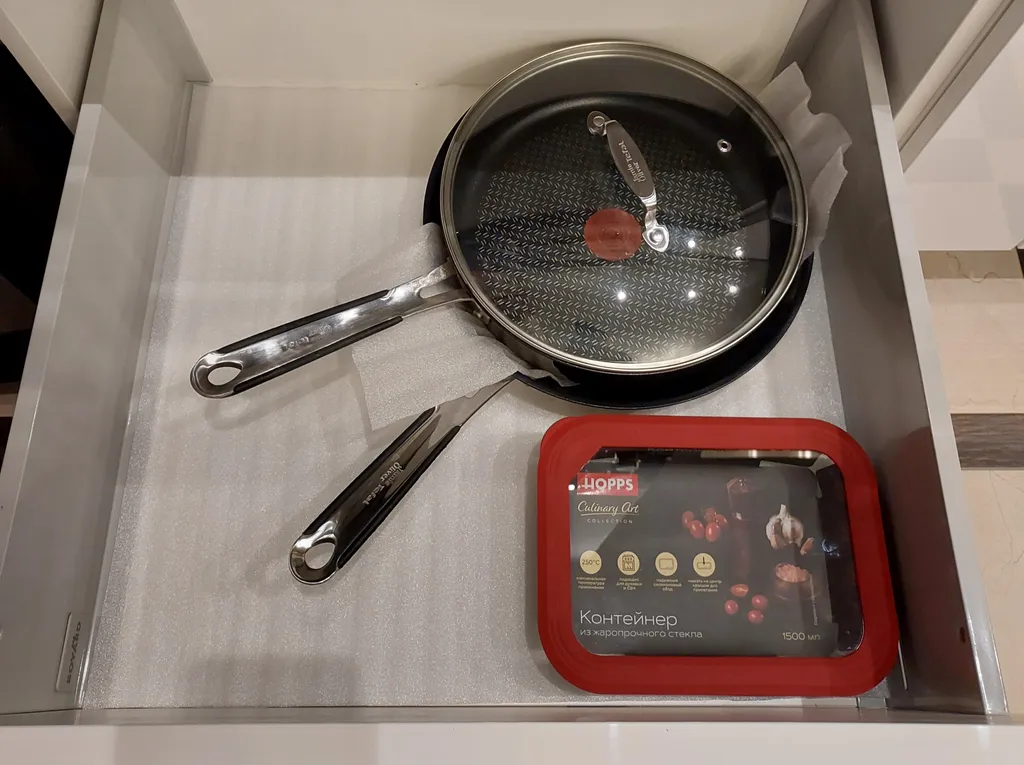 Квартира с панорамными окнами с видом на реку