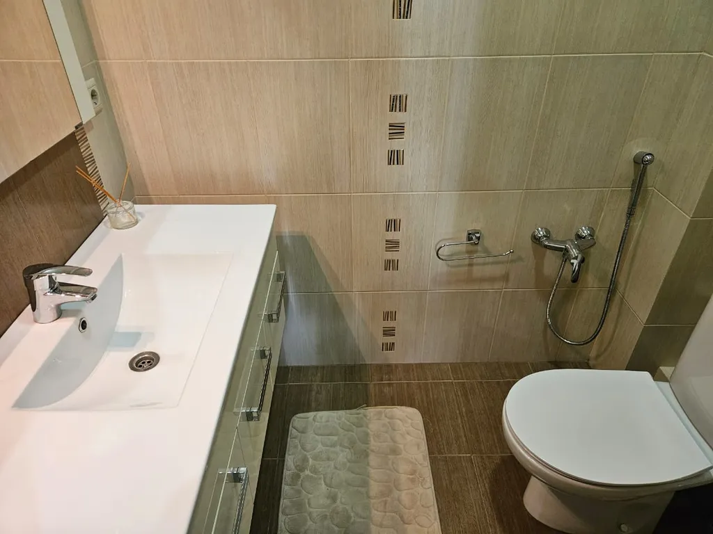 Просторная квартира возле Кубанской набережной