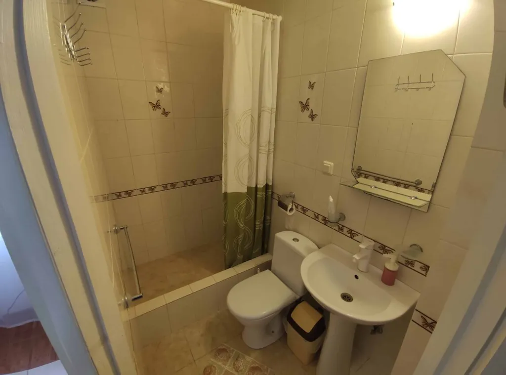 №9. Двухместный номер с одной кроватью без балкона