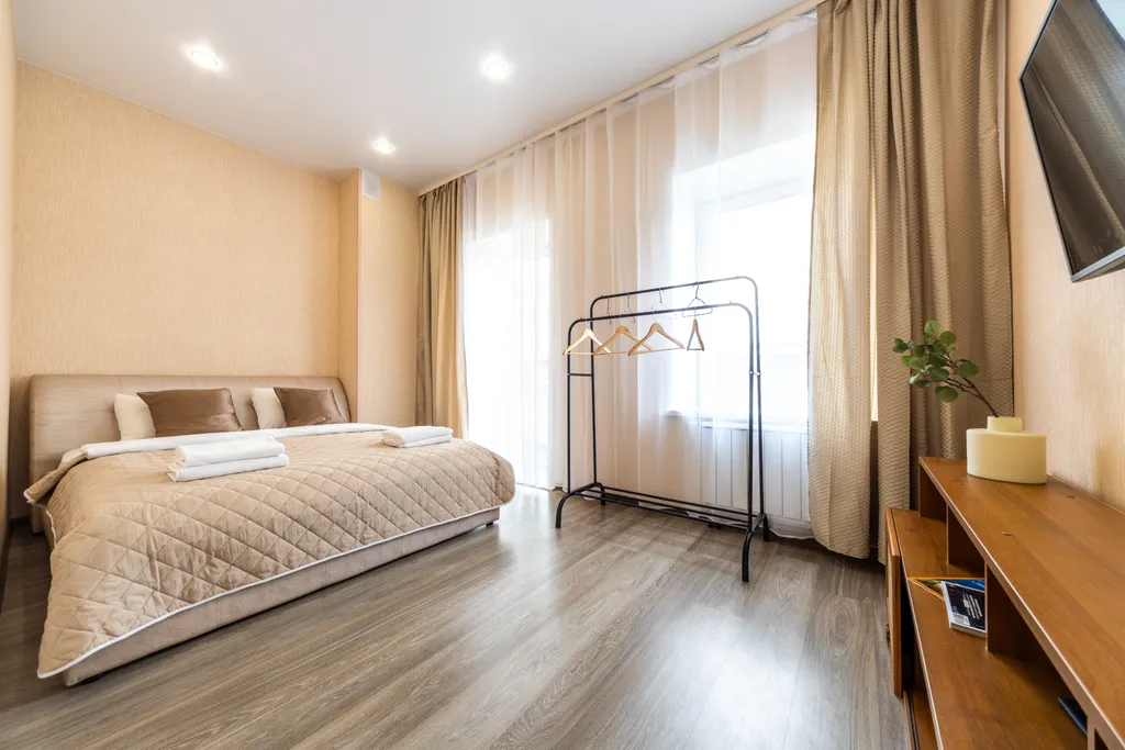 Просторная и люксовая квартира с новым ремонтом возле ТЦ Планета