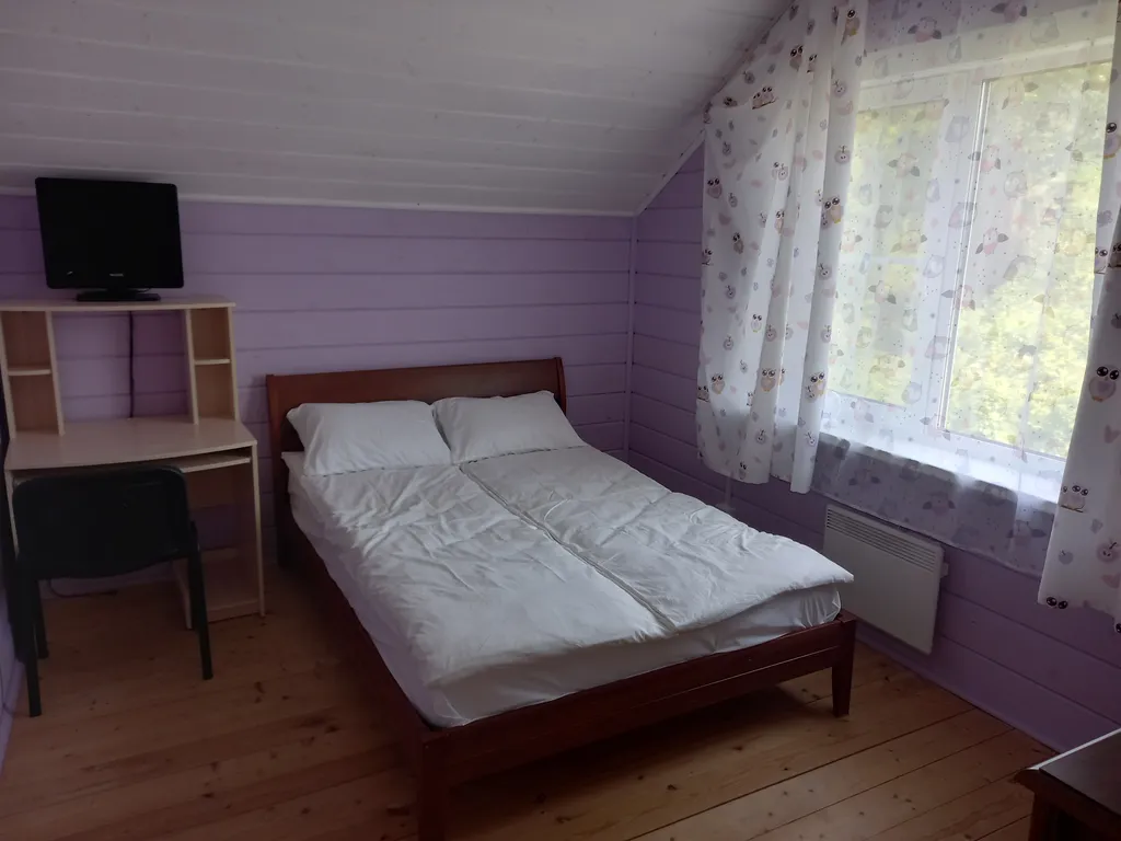 Дом с бассейном и баней