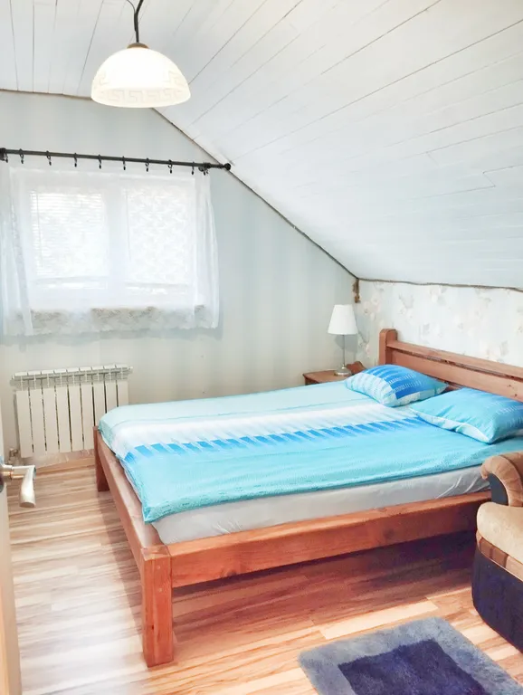 Коттедж под Минском с баней, озером, беседкой