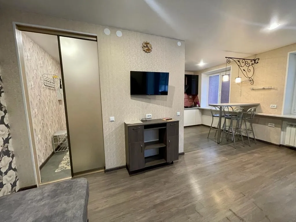 Апартаменты у сквера