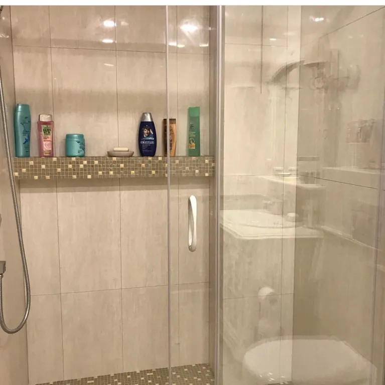 Двухкомнатная квартира с дизайнерским евроремонтом в классическом стиле