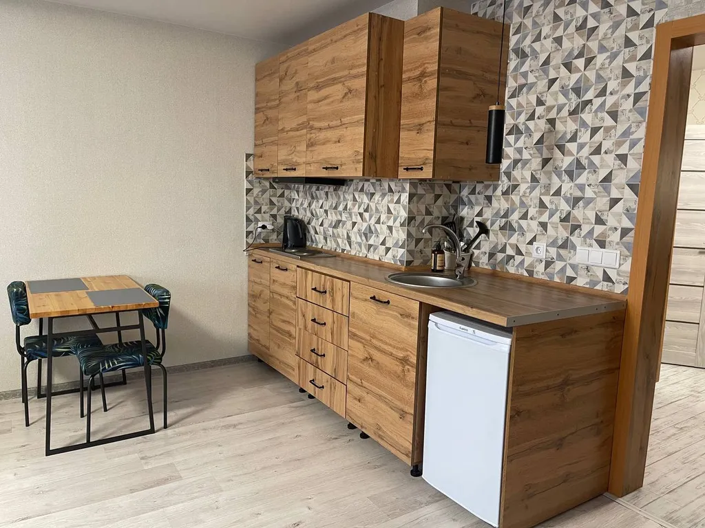 Студия в академе