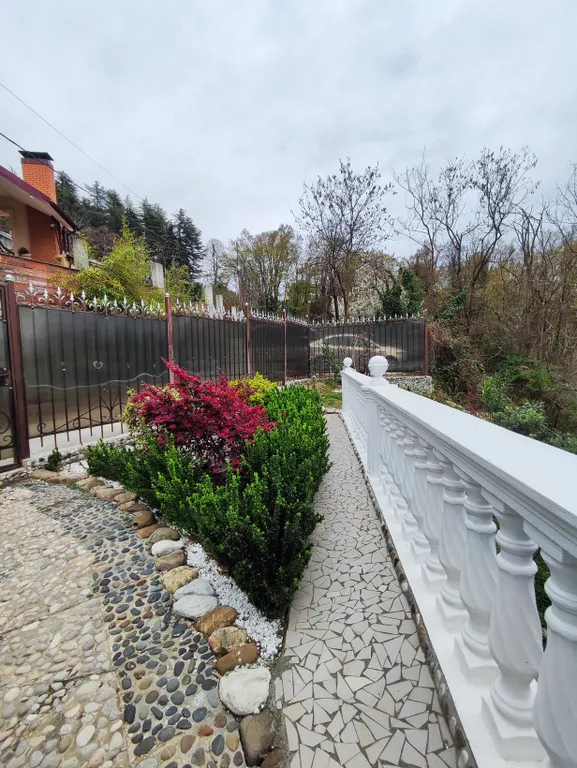 Шикарный дом с сауной и бильярдом.