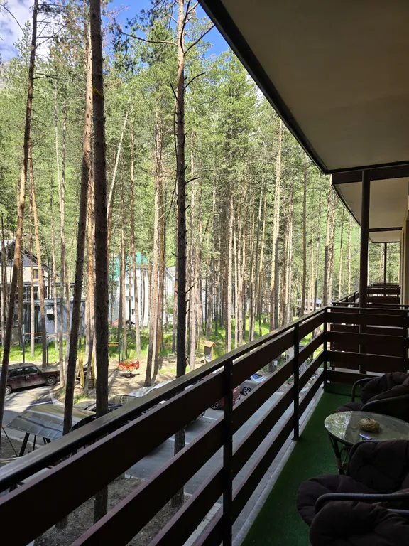 Уютная современная квартира с дизайнерским ремонтом в посёлке Терскол