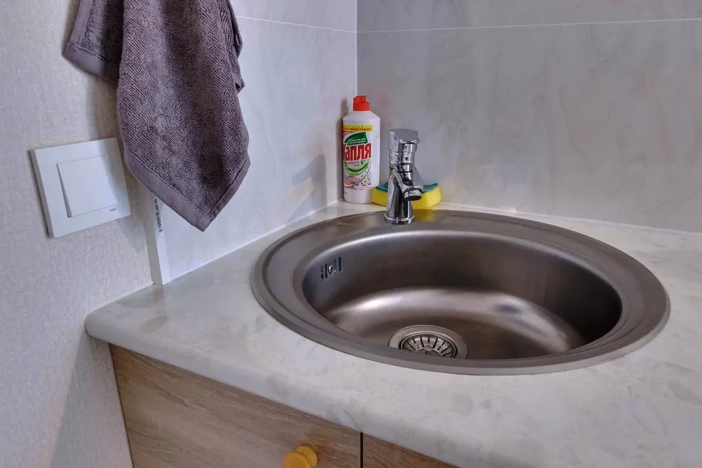 Студия с мини-кухней и собственным санузлом