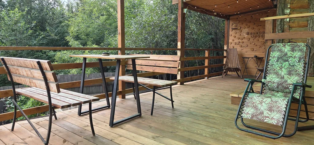 Коттедж с баней и бассейном-купелью в уникальном месте