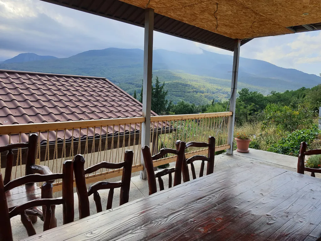 Коттедж с видом на море и горы