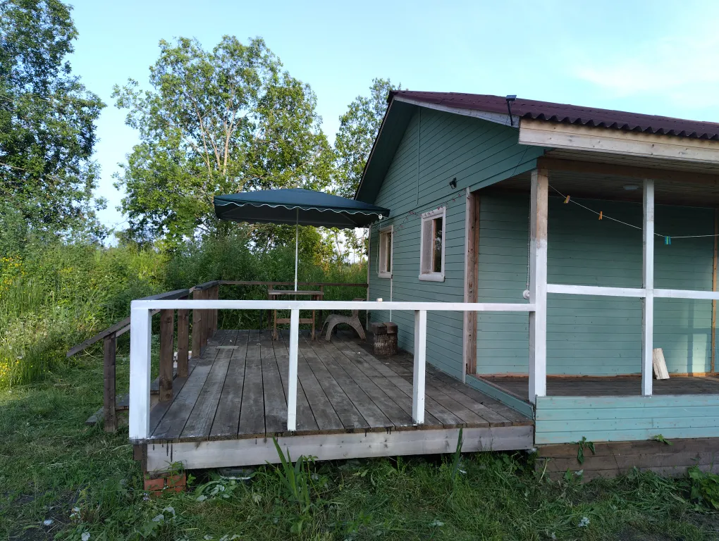 Коттедж Гостевой дом у пруда — Луга