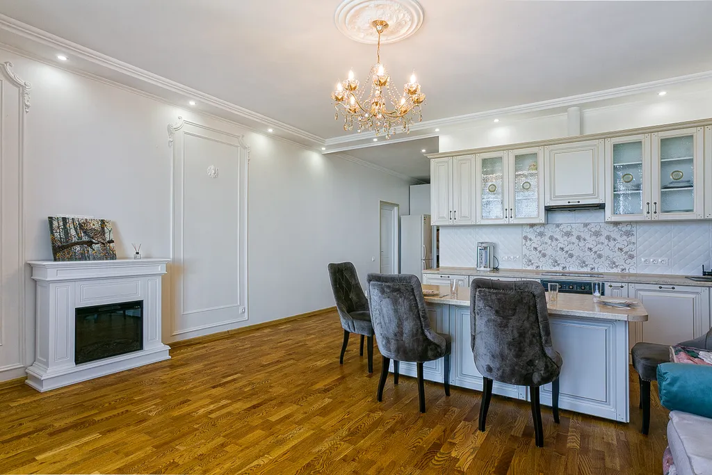 Апартамент с видом на бассейн