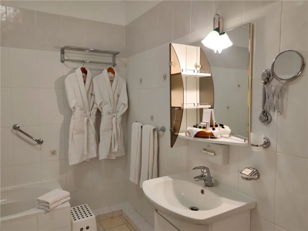 Джуниор сюит с панорамным видом на море (корп.С)