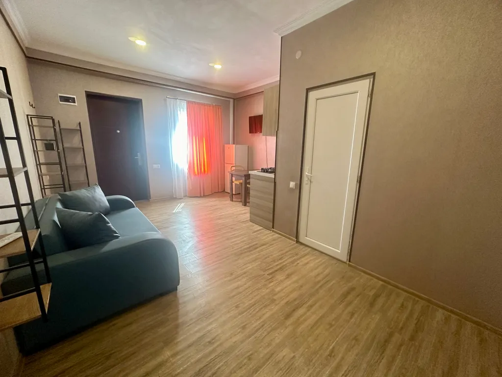 Уютная квартира с двором для хорошего отдыха