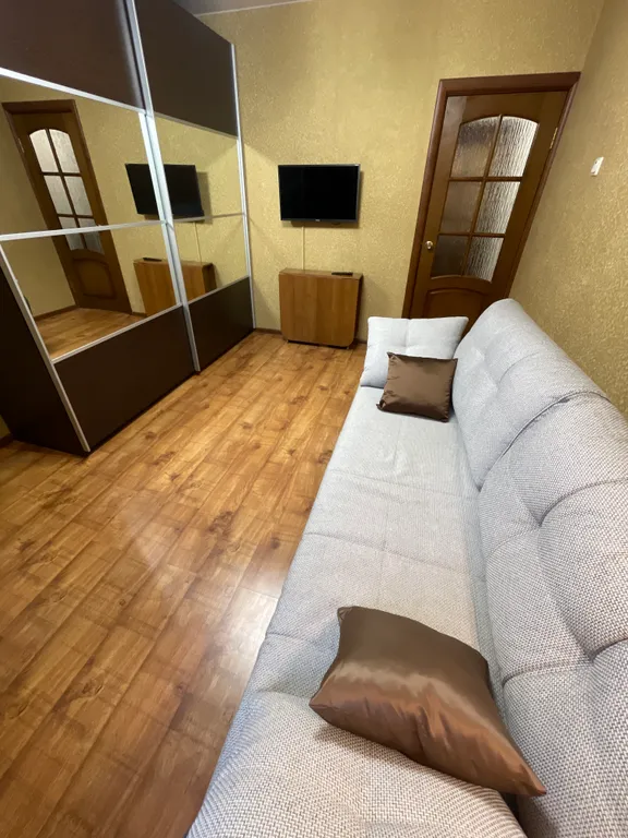 Квартира Комфортная трехкомнатная квартира с балконом — Москва