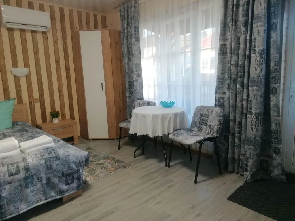 Домик у озера (с баней и сибирским чаном)