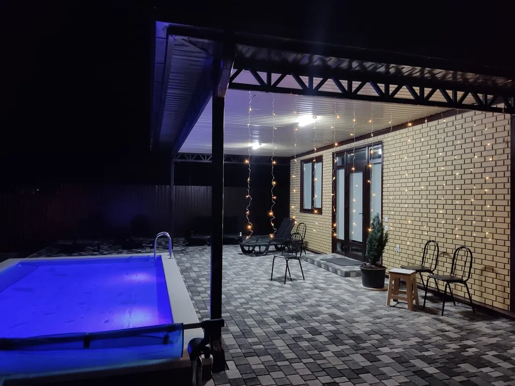 Коттедж с бассейном и баней Михайлов Двор