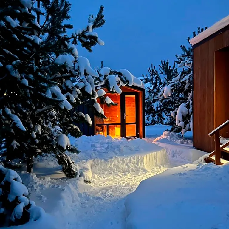 Уютный дом рядом с озером