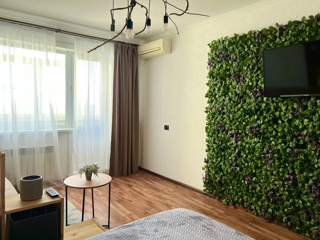 Grеen wood возле залива