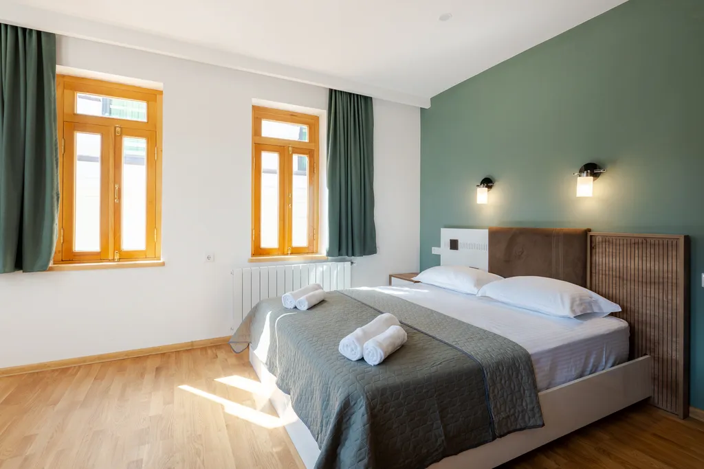 Guli of Tbilisi, Дуплекс с видом на реку в историческом центре города