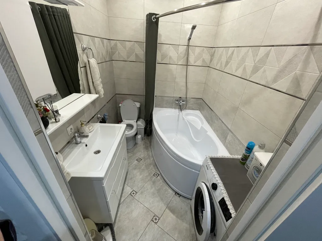 Уютная светлая квартира в новостройках в центре города