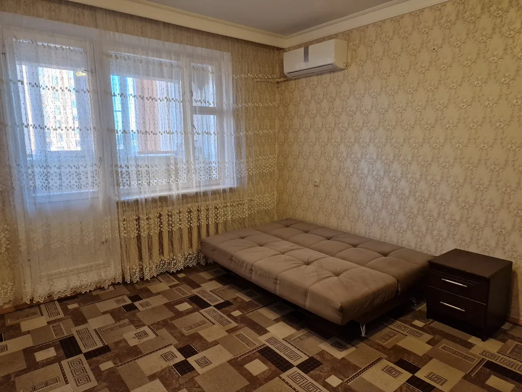 Двухкомнатная квартира в районе Новопятигорского озера и Парка Победы