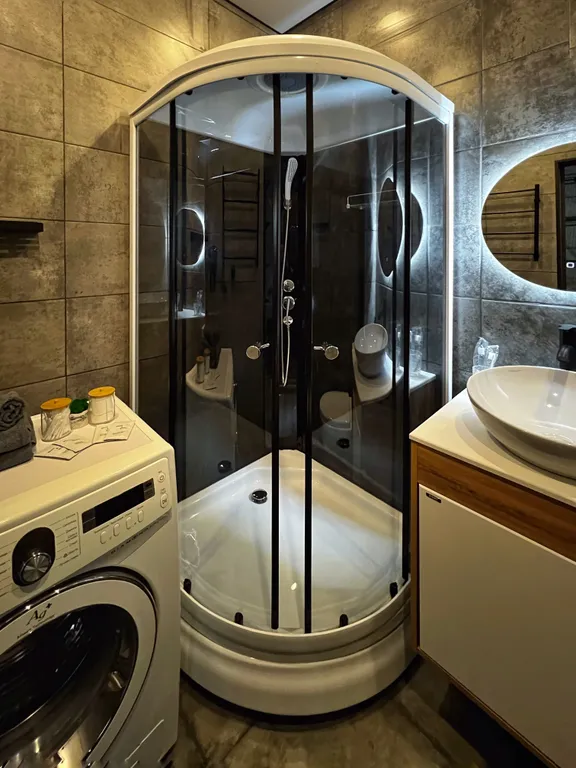 Красивая двухкомнатная квартира формата евро в центре рядом с вокзалом