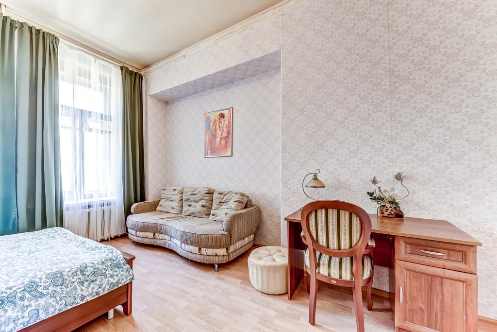 Hermitage View BR Apartment