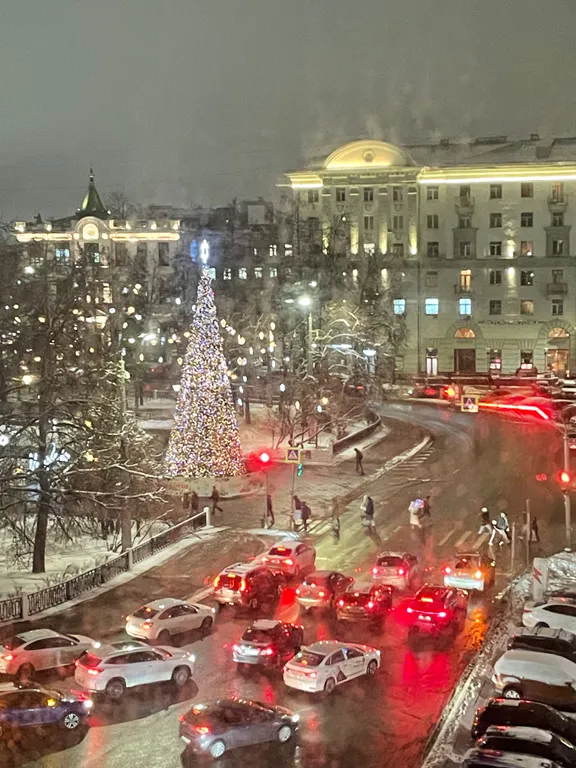 Апартаменты в центре с красивым видом из окна, рядом метро и Кремль