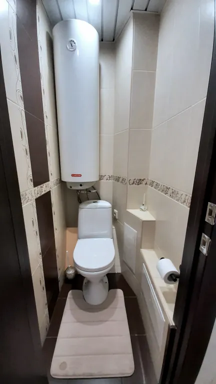 Большая квартира с отдельной кухней в тихом центре