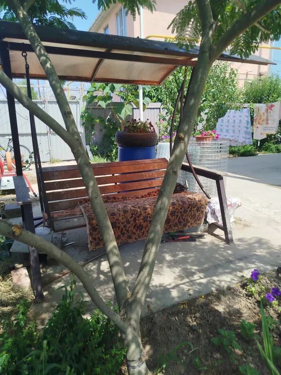 Дом с бассейном