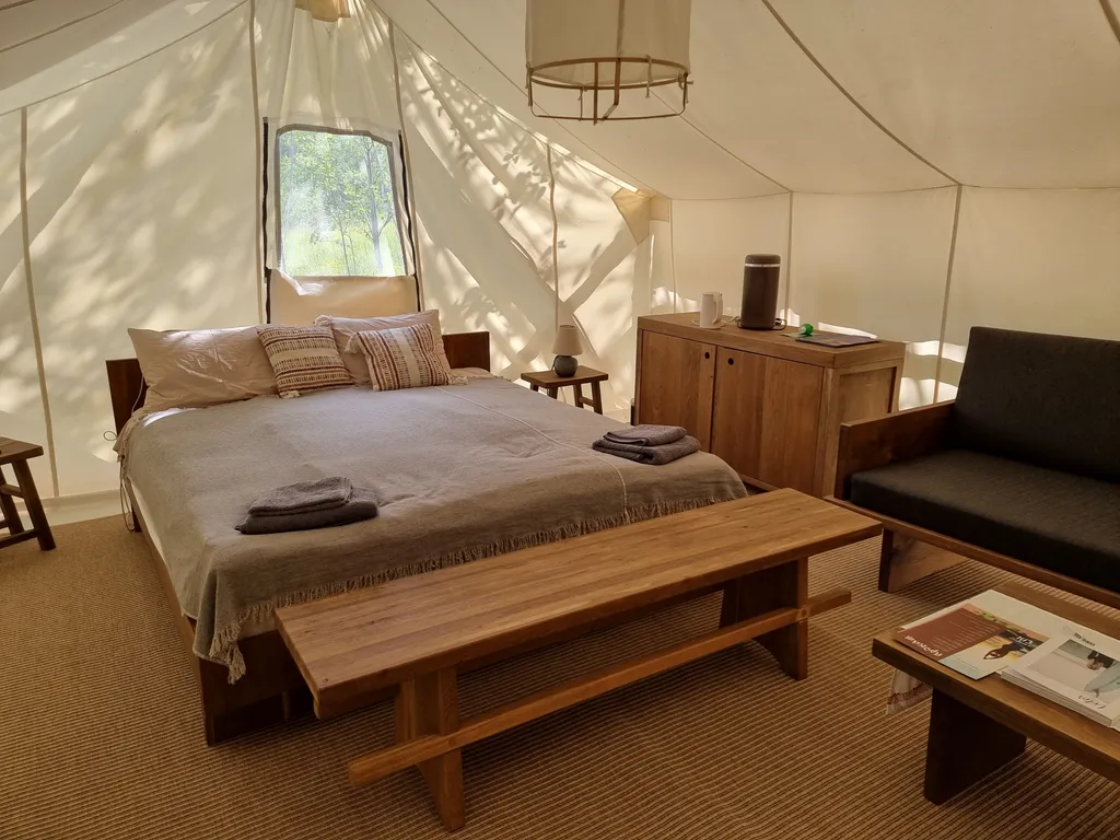 Коттедж Сафари-тент эко-глэмпинг на берегу озера — аренда посуточно в Осташков (Селигер)