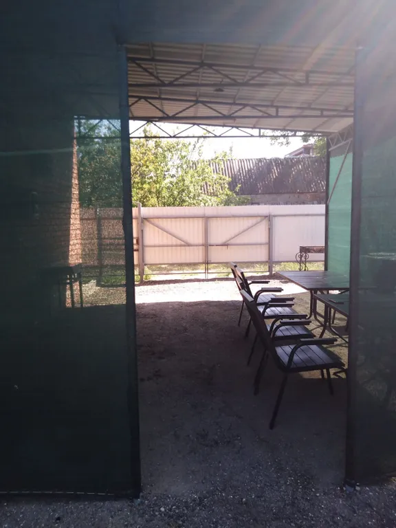 Отдельный 2-х этажный благоустроенный дом в тихом районе у моря