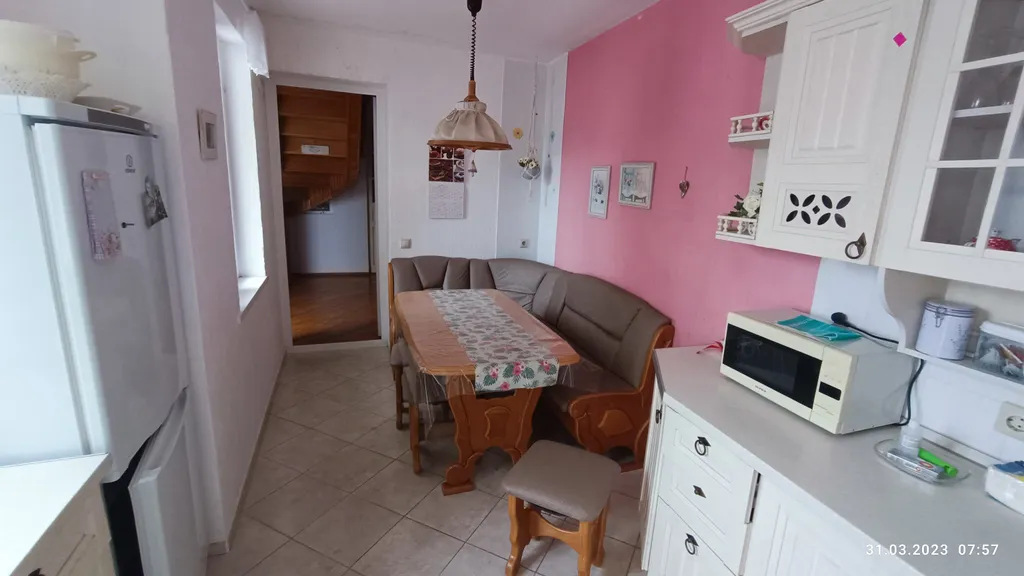 Дом с отдельным входом для большой семьи